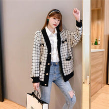 Load image into Gallery viewer, Winter Loose V-neck Red Knitted Cardigan Women 2019 Plaid Autumn Ladies Sweater Single-breasted Christmas Women Sweater