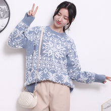 Load image into Gallery viewer, Winter Women Christmas Sweater Fashion Female Vintage Long Sleeve Pullover Snowflake Knitting Sueter Mujer Jumper Pull Femme