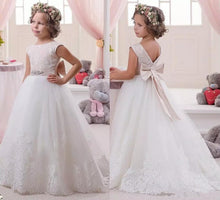 Load image into Gallery viewer, Princess Vintage Flower Girls Dresses Lace Tulle Girl Birthday Party Christmas Princess Dresses Children Girl Communion Dresses