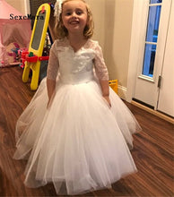 Load image into Gallery viewer, White Ivory New Arrival Flower Girls Dresses for Wedding Lace V Neck A Line Girls Birthday Gown Christmas Girl Dress Custom Made