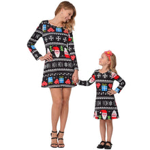 Load image into Gallery viewer, European station brand women's dress 2018 new print Christmas parent-child dress children autumn
